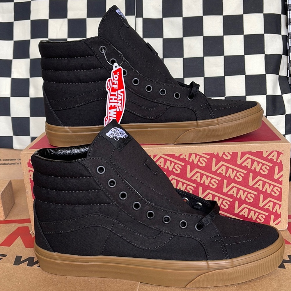 Vans Men’s Sk8-Hi Reissue Canvas Gum Black/Light Gum sneakers